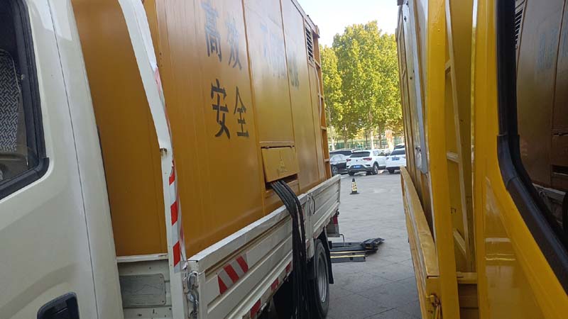 江城如何判断柴油发电机组和UPS电源的切换时间是否符合要求？